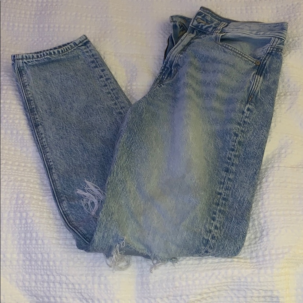 Urban Outfitters mom jeans!